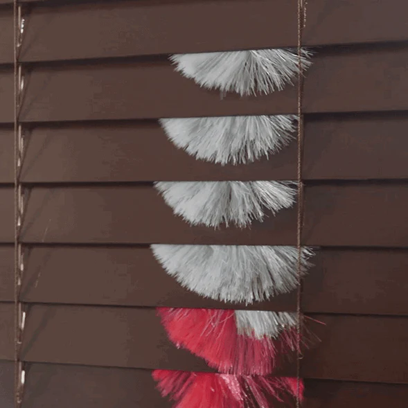 Kleva Miracle Magnetic Duster® Attracts Dust Like A Magnet! + 2 Meter Long Extension Pole - Image 16